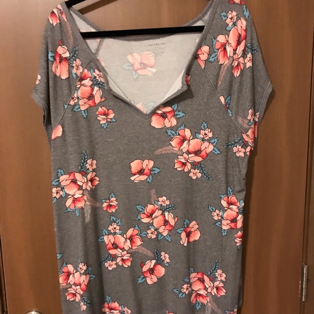 Floral tee